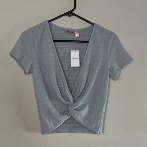Willow & Root blue twist top size small NWT